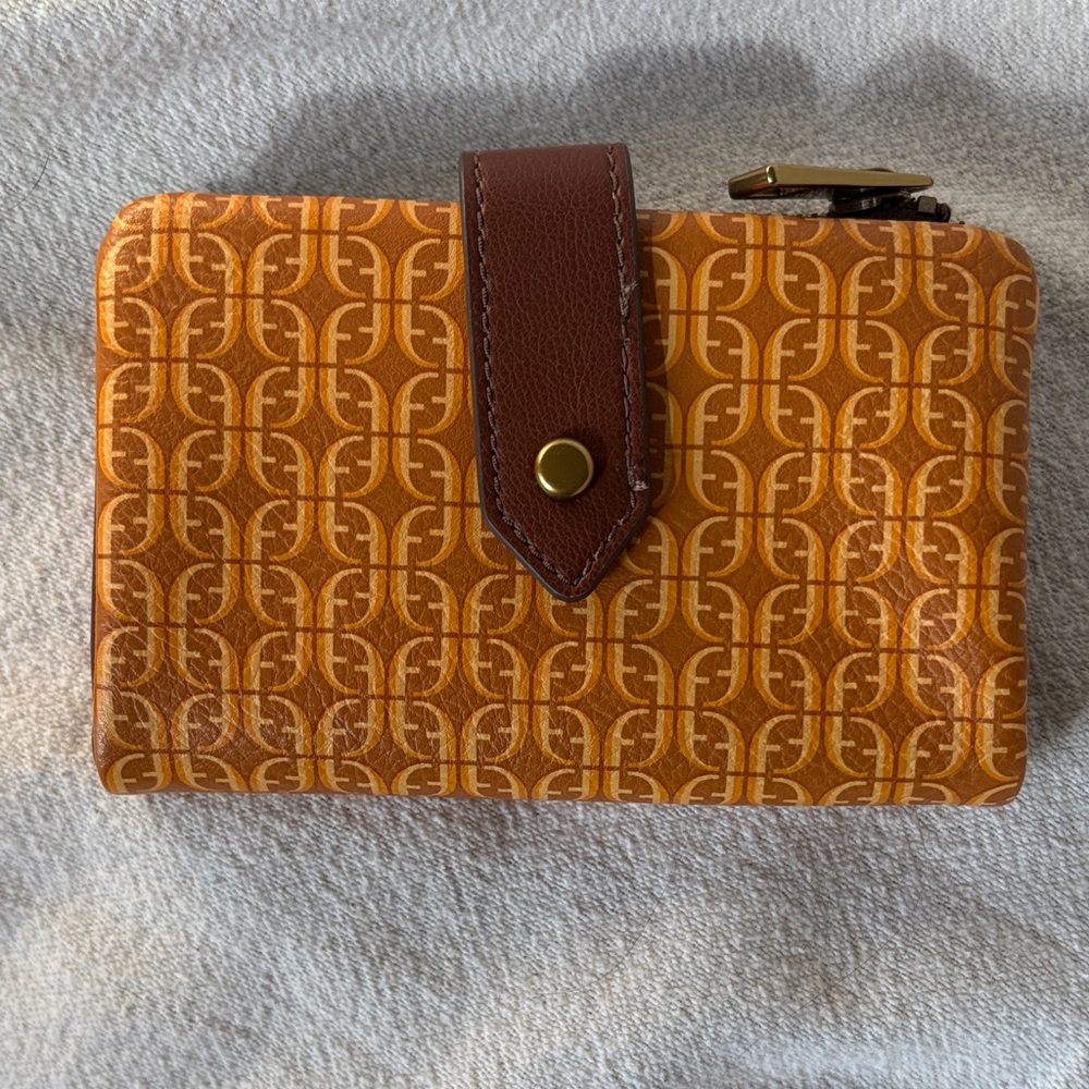 Fossil Orange and Brown Wallet